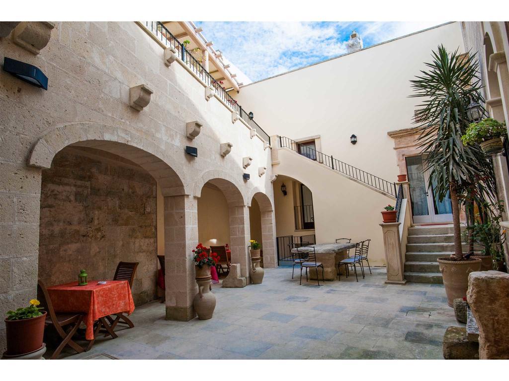 Palazzo Mellacqua Castiglione d'Otranto Esterno foto
