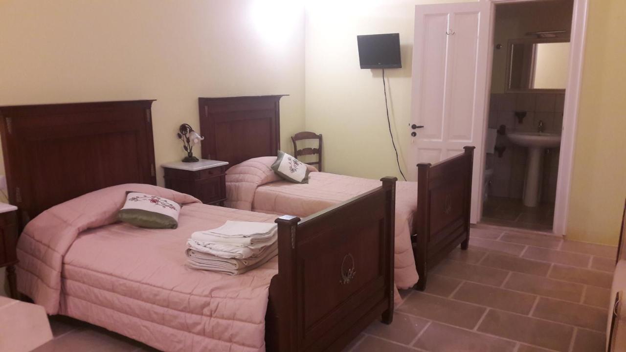 Palazzo Mellacqua Castiglione d'Otranto Esterno foto